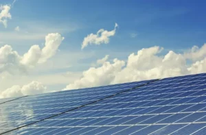 Read more about the article How Solar Energy Investment Pays You Back